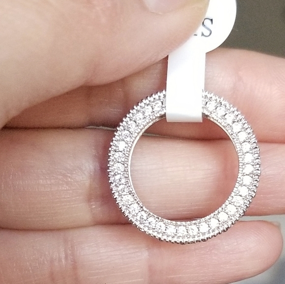 💎NEW💎 925 STERLING SILVER ETERNITY BAND - Picture 2 of 9